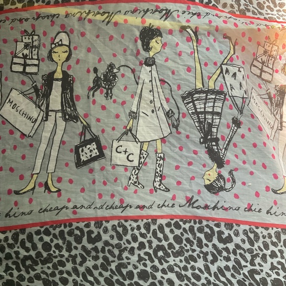 “MOSCHINO THEME” SCARF Shopping and Animal Print Large Size. - Picture 5 of 11
